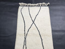 Custom Moroccan Runner Mrirt Rug - Handmade White Wool Rug with Black Lines - Minimalist Berber Hallway Rug - Beni Style Rug by 100kends